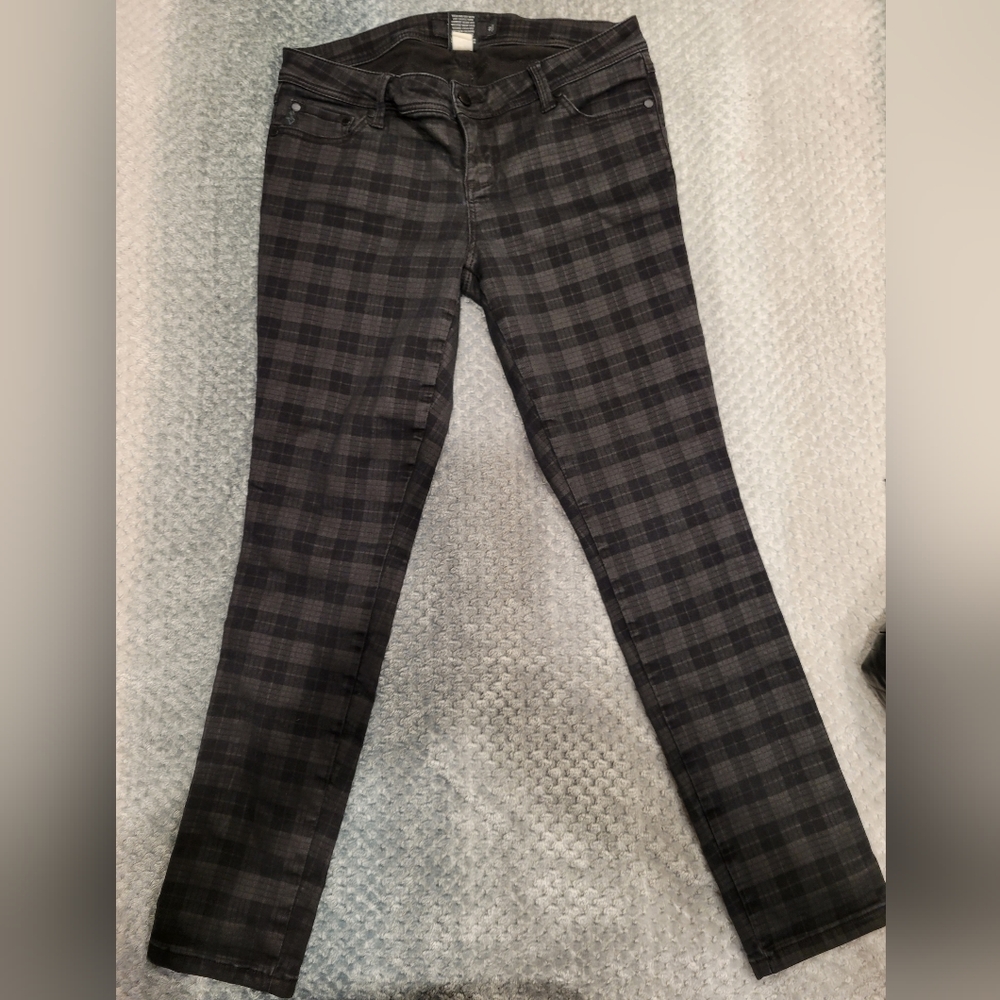 TORRID Black Plaid, size 12 jean